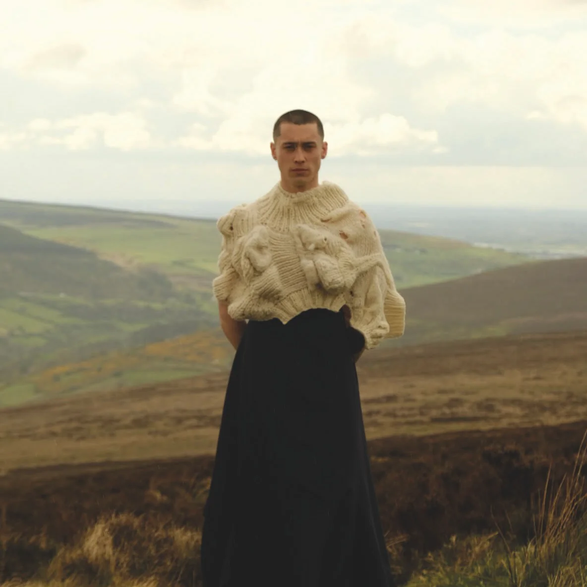 Issue 122 Winter White - Image 4