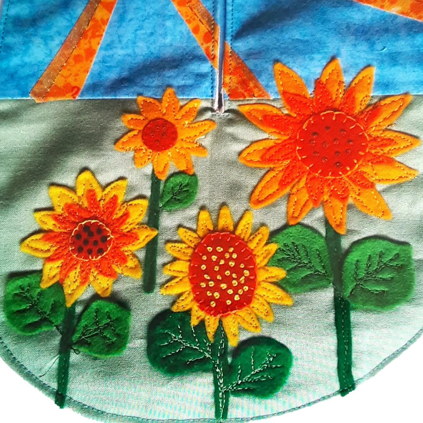 Wednesday 3 September, 10-4 p.m.: Workshop: Make a Historically Inspired Pocket with Melissa Jo Smith and designer Rebecca Cole from Illuminated Arts - Image 29