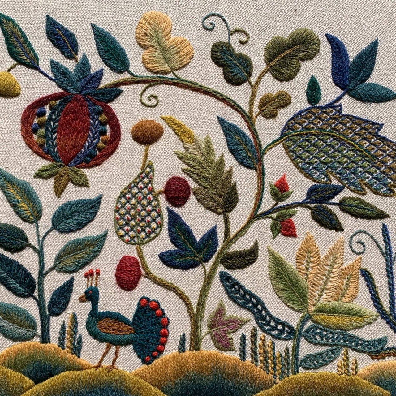 Tuesday 2 September, 6-7 p.m. (BST): Online Talk: The History and Art of British Crewelwork with Phillipa Turnbull of The Crewel Work Company - Image 4
