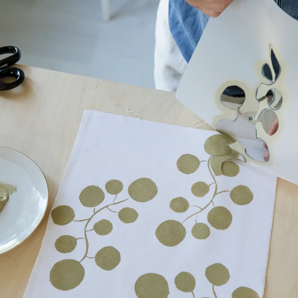 Saturday 26 September, 2-5 p.m. (BST): Online Workshop, Stencil New Designs on Revived Fabric with Lotta Jansdotter - Image 7