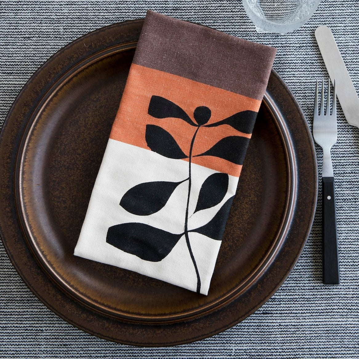 Saturday 26 September, 2-5 p.m. (BST): Online Workshop, Stencil New Designs on Revived Fabric with Lotta Jansdotter - Image 8