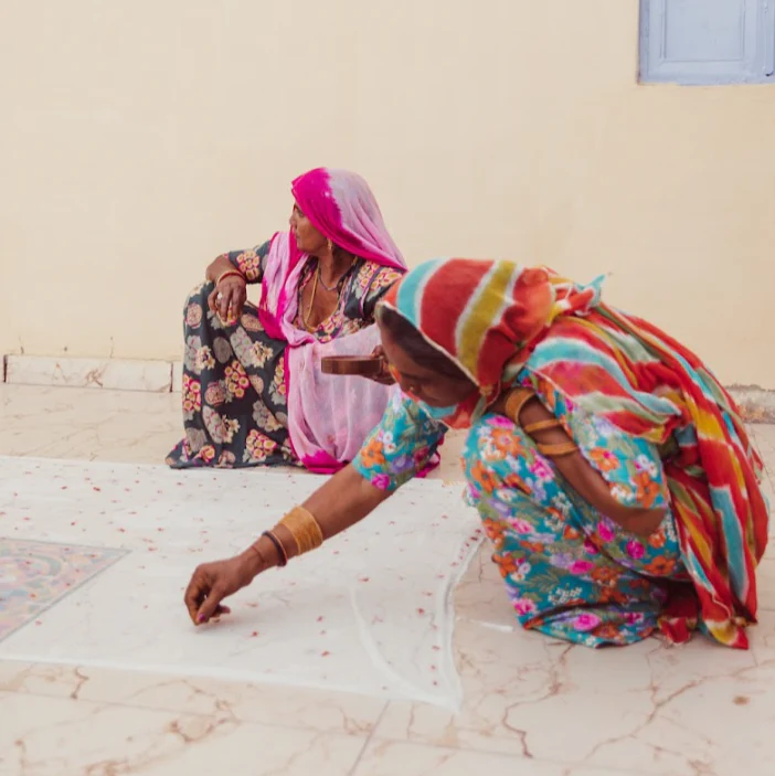 Saturday 6 September, 6-7 p.m.: Online Talk: From Seed to Garment: Decolonising Ethical Fashion with Madhu Vaishnav of Saheli Women - Image 11