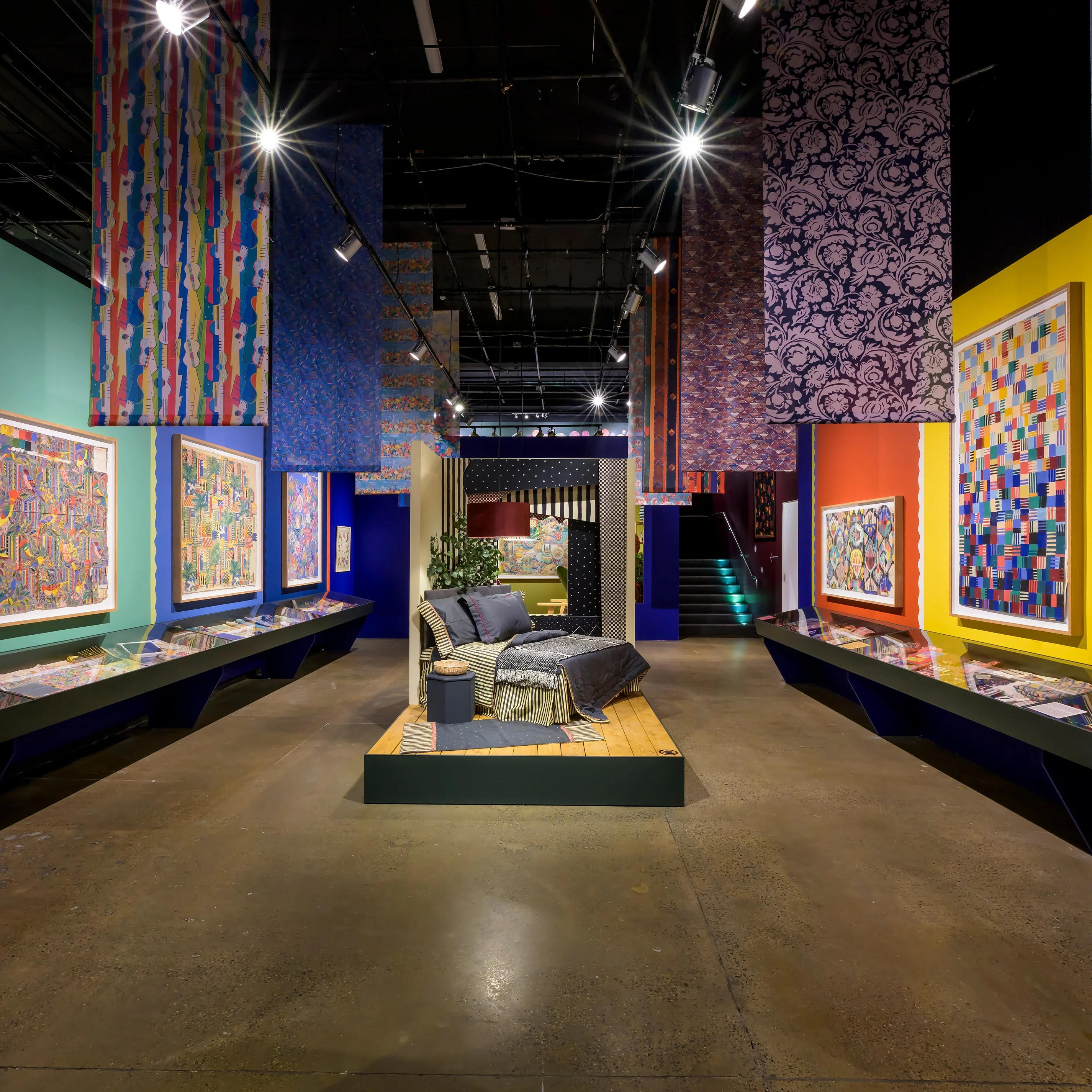 Wednesday 9 September, 10:15-11 a.m.: Walkthrough, with Sarah Campbell and Teresa Collenette at the Fashion and Textile Museum - Image 14