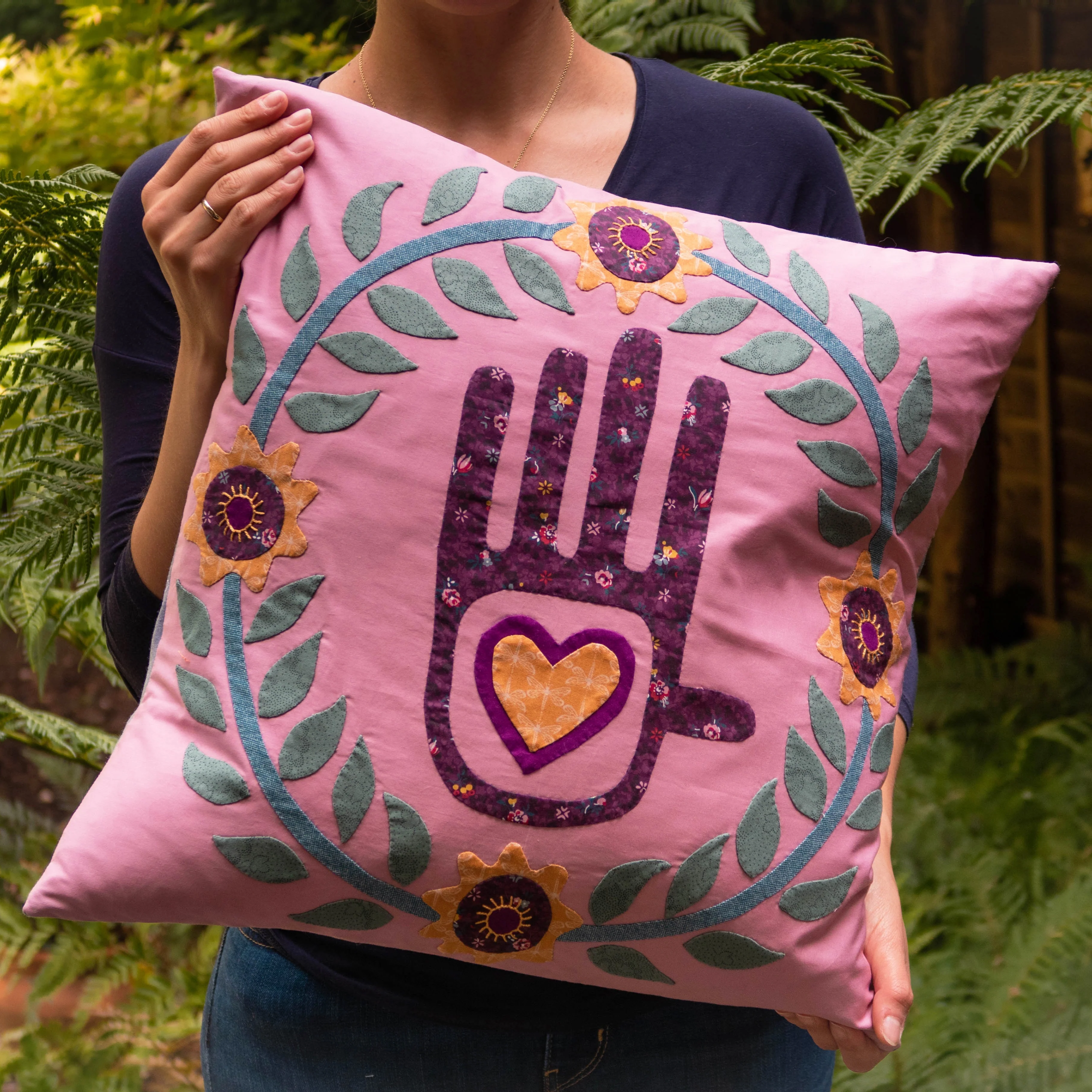 Tuesday 22 September, 10:30-4 p.m.: Workshop, Needle Turn Appliqué with Yasmeen Branton of Sand and Stars - Image 9