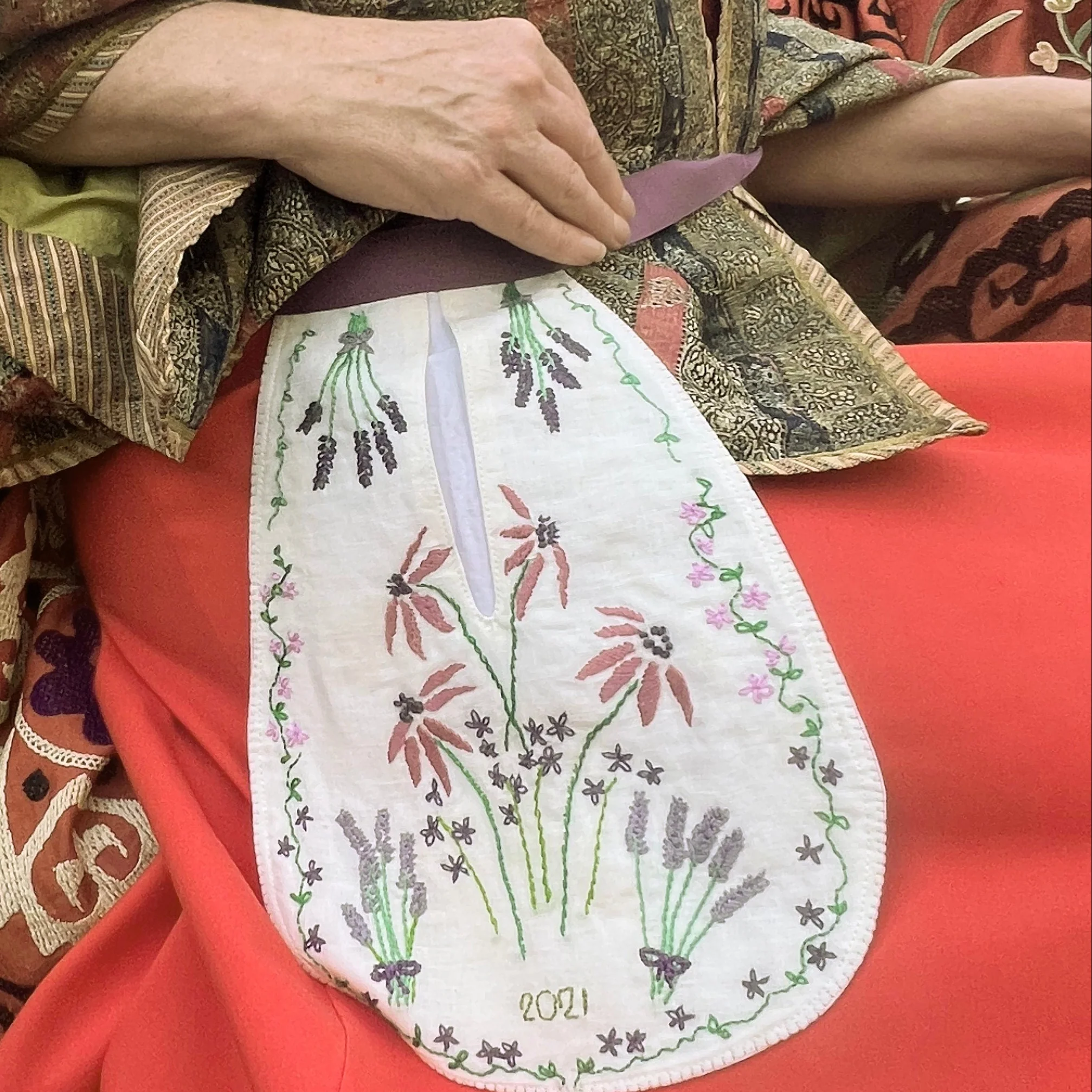 Tuesday 9 September, 10-4 p.m.: Workshop: Make a Historically Inspired Pocket with Melissa Jo Smith and acclaimed designer Rebecca Cole from Illuminated Arts - Image 20