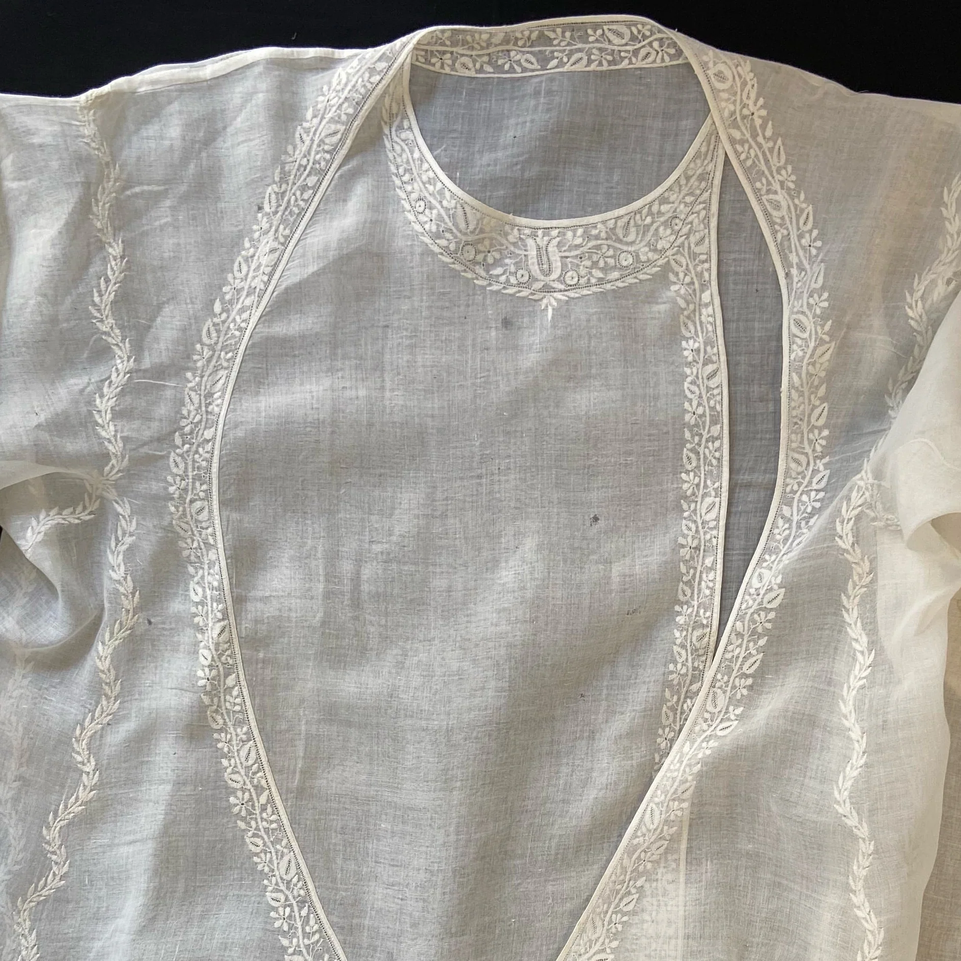 Thursday 3 September, 5-6 p.m. (BST): Online Talk, Chikankari, an Iconic Craft with Paola Manfredi - Image 14