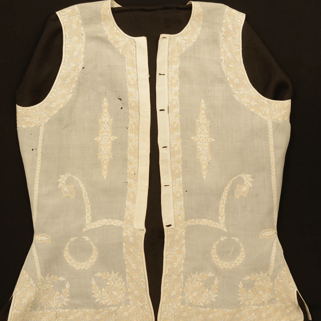 Thursday 3 September, 5-6 p.m. (BST): Online Talk, Chikankari, an Iconic Craft with Paola Manfredi - Image 4